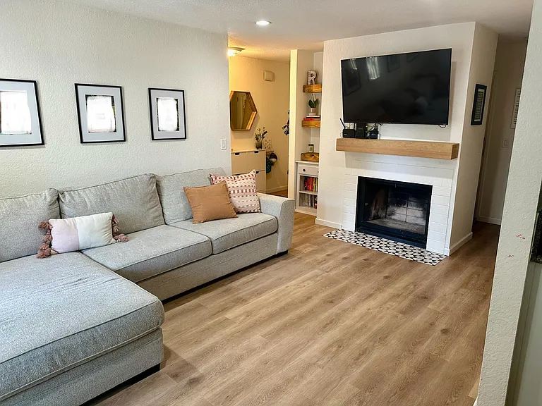 850 Apricot Ave #A — Photo 2