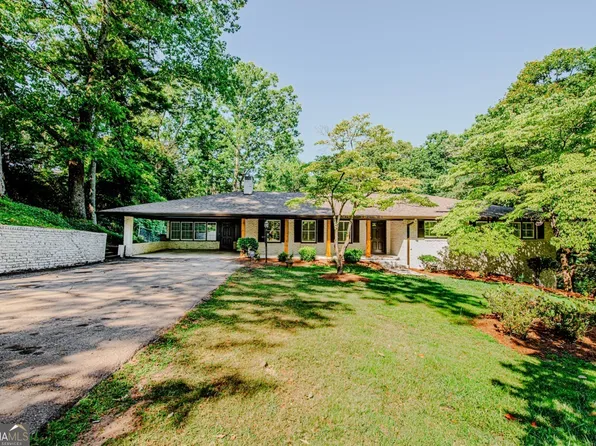 1141 Dixon Cir, Gainesville, GA 30501