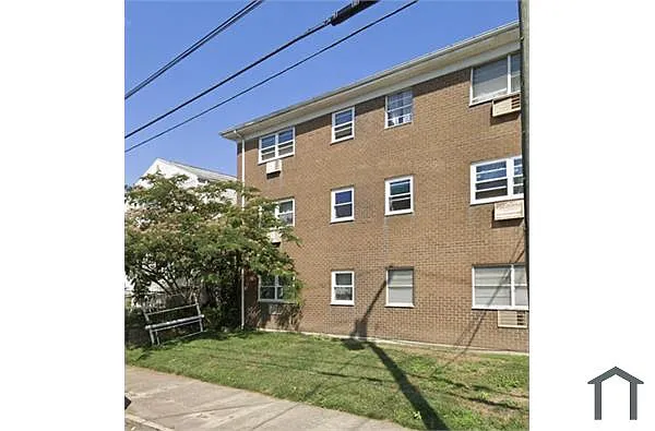Building Photo - 70 McKinley Ave #B5