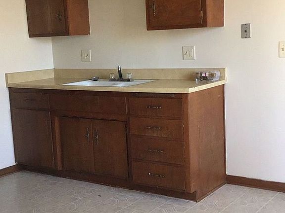 5th image of 4335 Crawford Dr