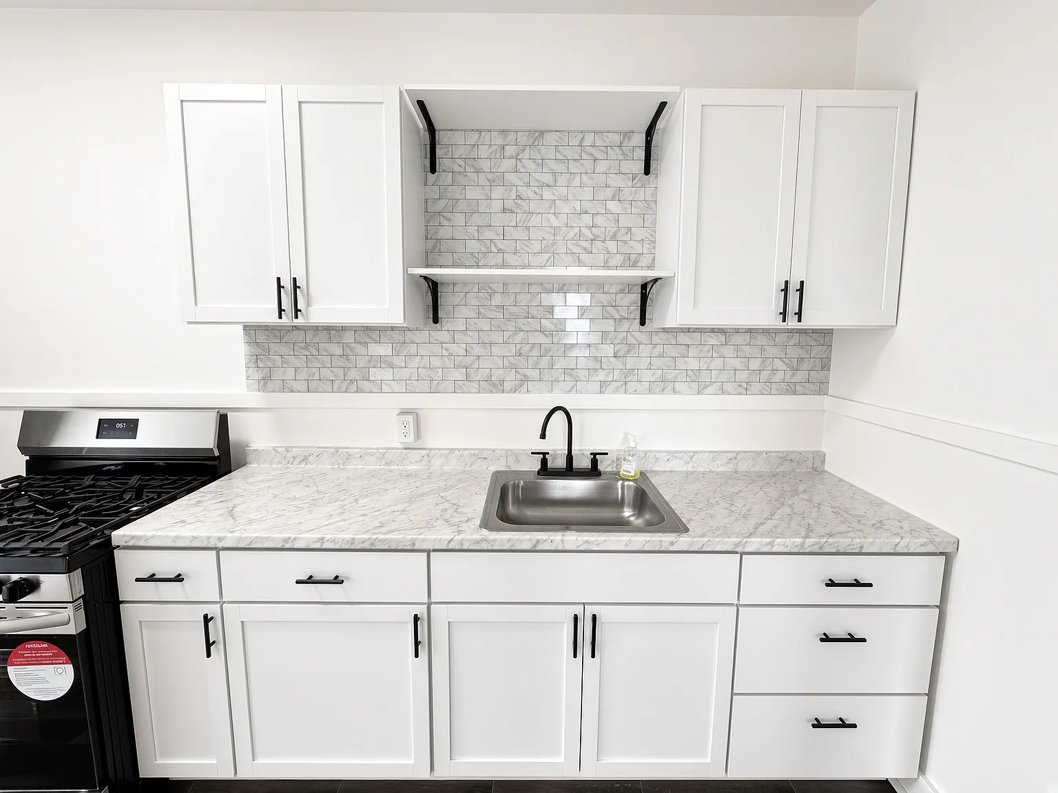 1 bed, 750 sqft, $995 — Photo 4