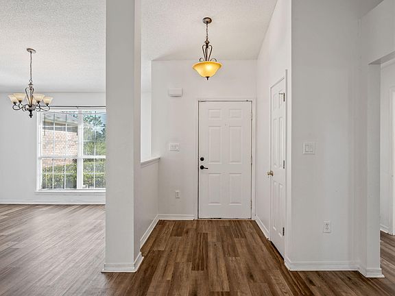 3rd image of 6333 Havenmist Ln