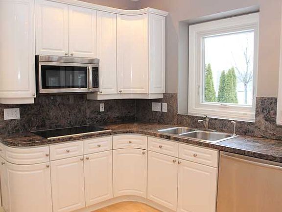 5th image of 7359 Skyland Ct