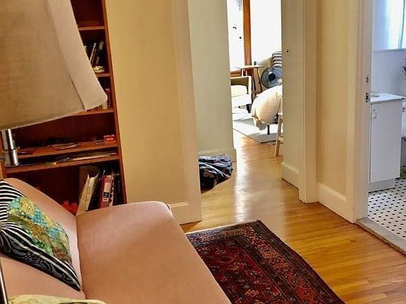 2nd image of 225 W 80th St APT 2C