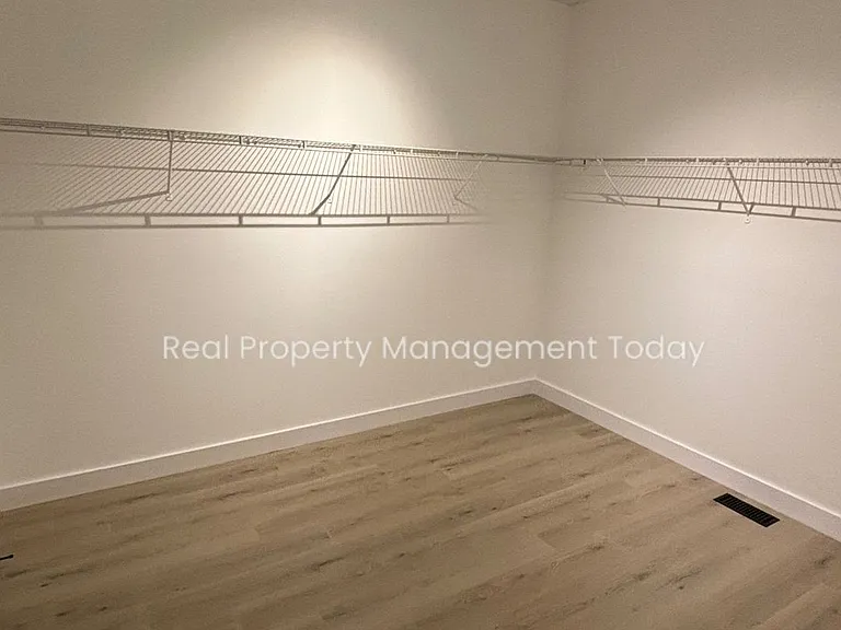 105 Lane Blvd NW — Photo 22