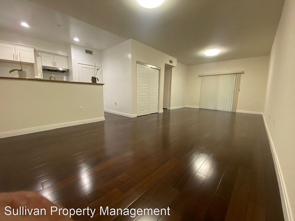 1st image of 11740 Vanowen St #202