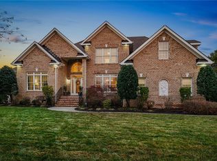 3189 Stonewood Dr, Virginia Beach, VA 23456