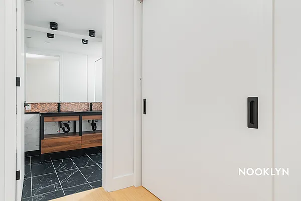 Rented by Nooklyn NYC LLC | media 81