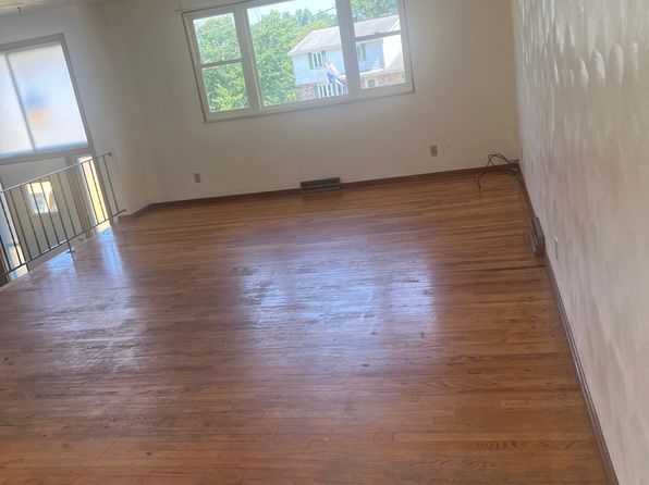 700 W Old Route 422