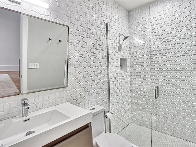 675 2nd St S — Photo 24