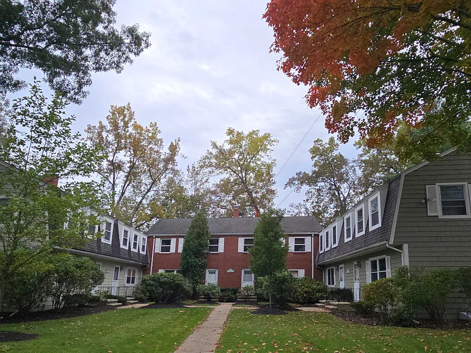 99 Saco St