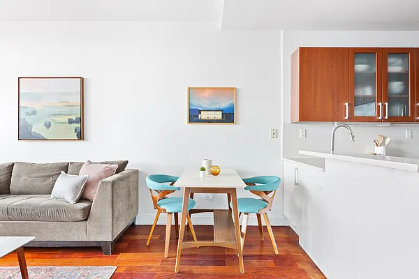 Sold by Compass | media 2