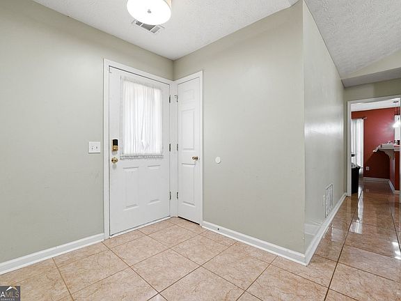 4th image of 2833 Loral Pines Dr NW