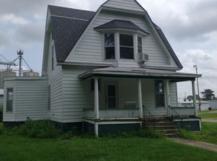 200 NE 2nd St, Atlanta, IL 61723