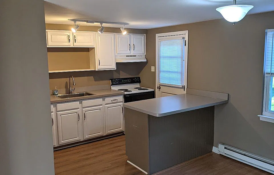Kitchen/ Backdoor
