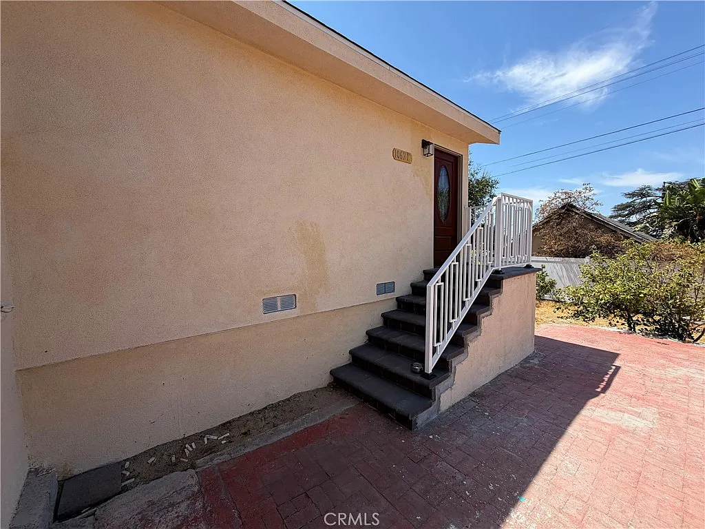 1 bed, 550 sqft, $2,100 — Photo 1