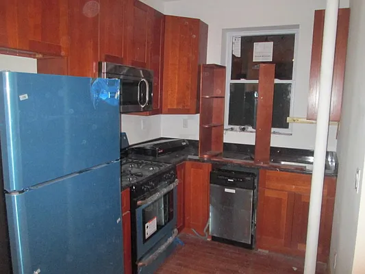 Rented by The Hamilton Group | media 4