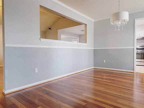 3rd image of 22718 Red River Dr