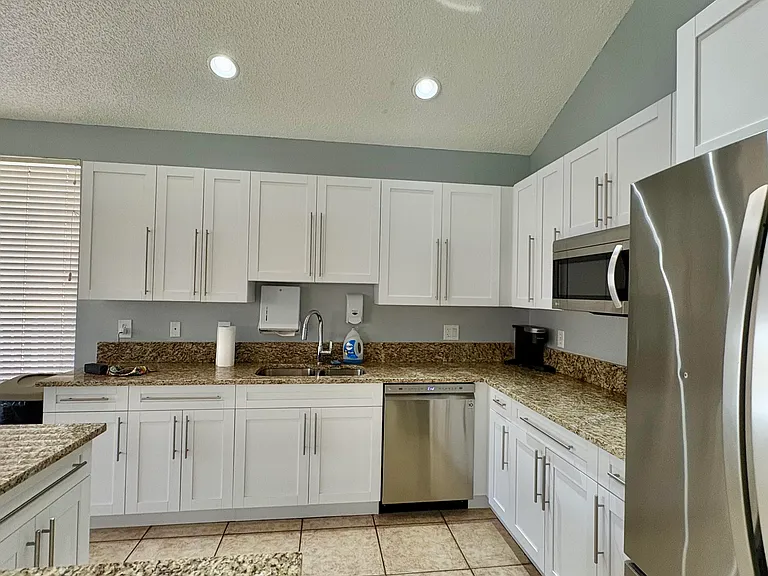 315 Coral Trace Ln — Photo 36