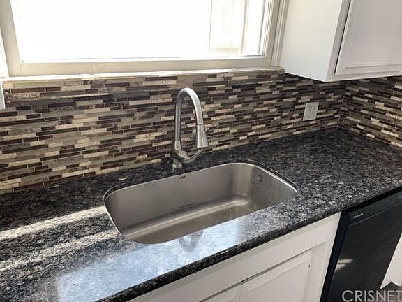 4th image of 1324 Carlton Dr