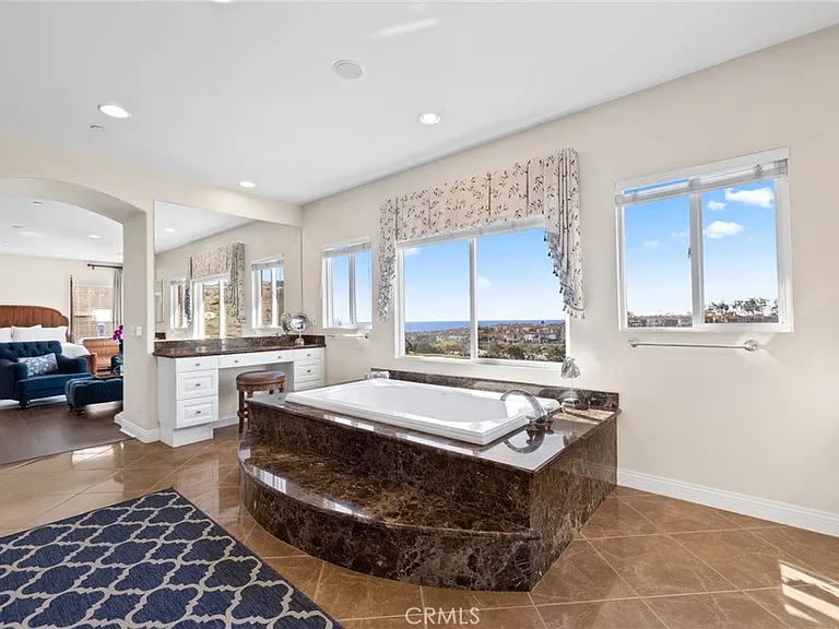 15 Vista Cielo — Photo 33
