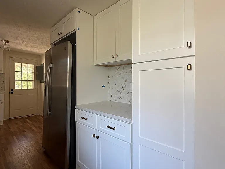 49 Nancy Dr — Photo 3