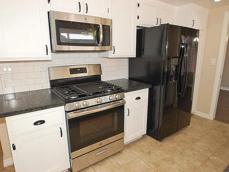 4658 Magens Bay — Photo 11
