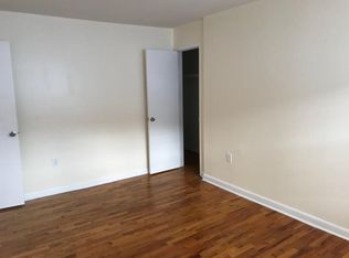 215 Cliff St, Cliffside Park, NJ 07010