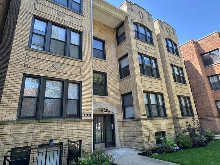 1739-1745 W Wallen Ave — Photo 18