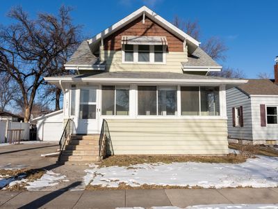 1537 7th Ave S, Fargo, ND, 58103