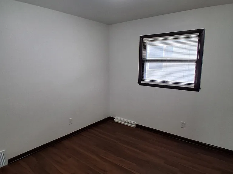 7215 W Florist Ave — Photo 4
