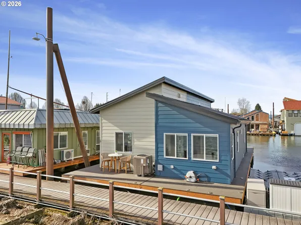 18989 NE Marine Dr #A6, Portland, OR 97230