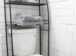 1607 Levis St NE APT 1, Washington, DC 20002