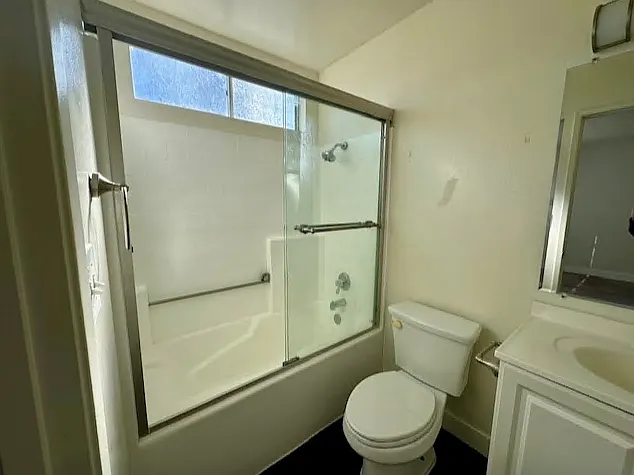 6451 Kester Ave — Photo 7
