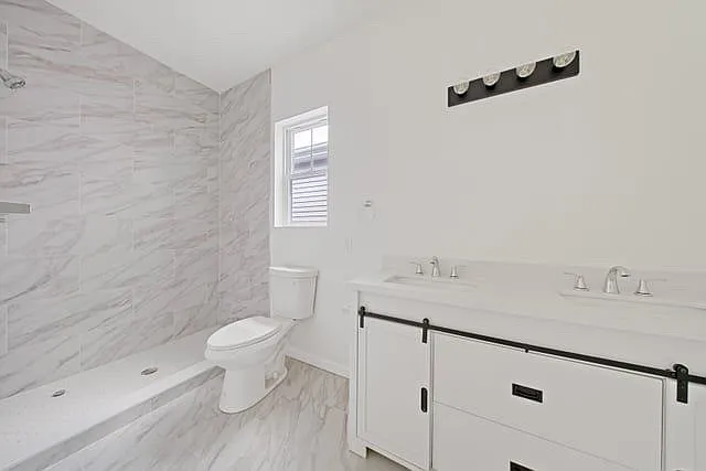 20 N Straight St #1 — Photo 9