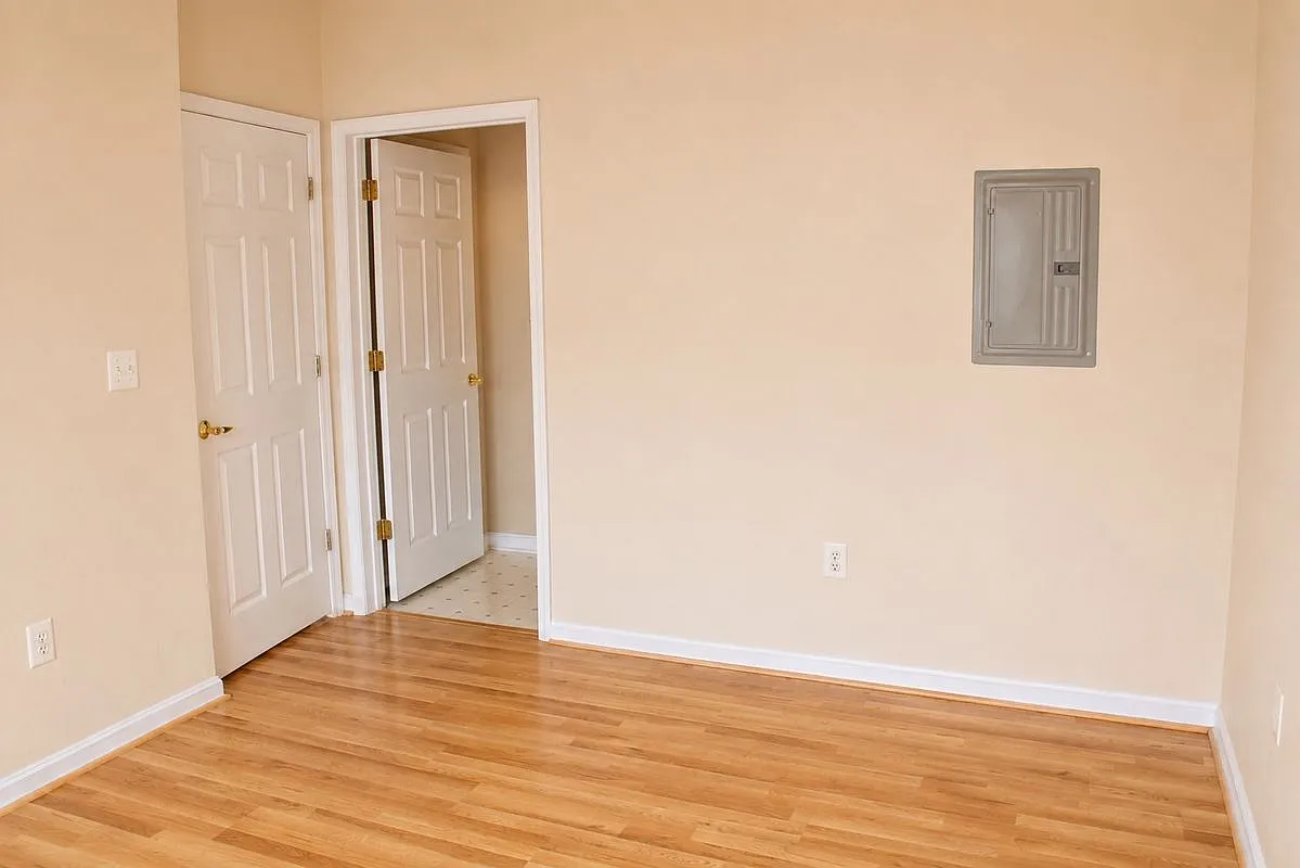 1 bed, 1.0 bath, 726 sqft, $2,000 — Photo 3