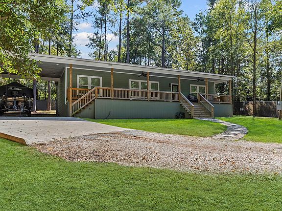 3rd image of 495 Oak Tree Dr