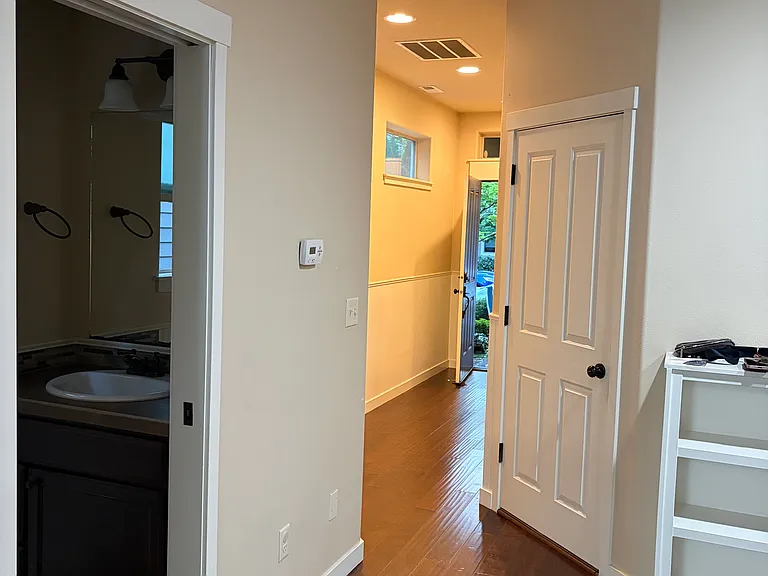 5853 SW Remington Dr — Photo 3