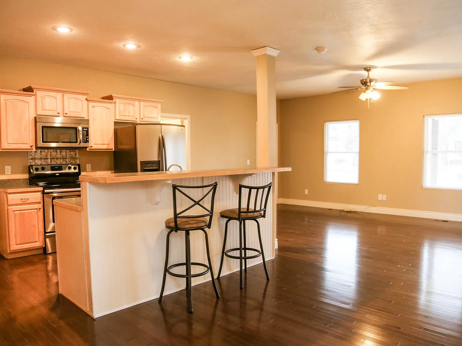 4 bed, 1800 sqft, $1,800 — Photo 3