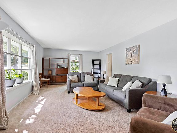 5th image of 3308 Crosby St