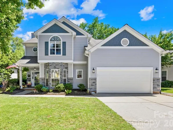 141 Ashford Hollow Ln, Mooresville, NC 28117
