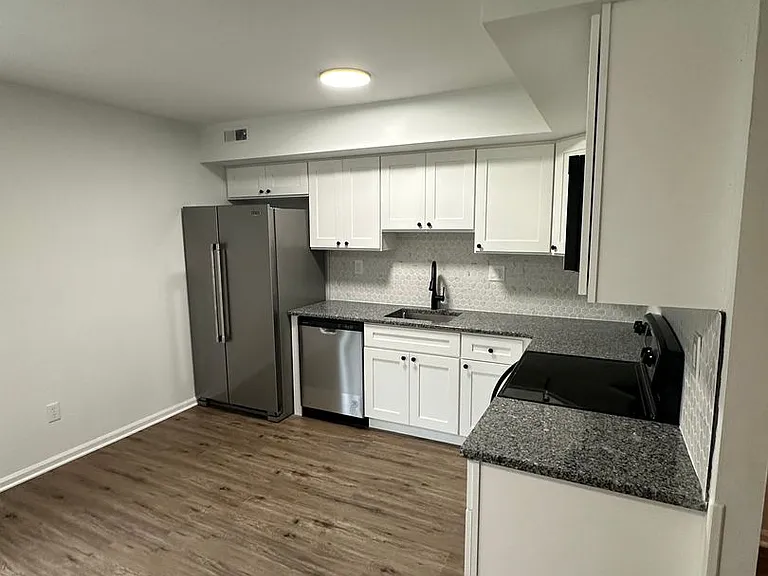 3230 Durham Pl — Photo 3
