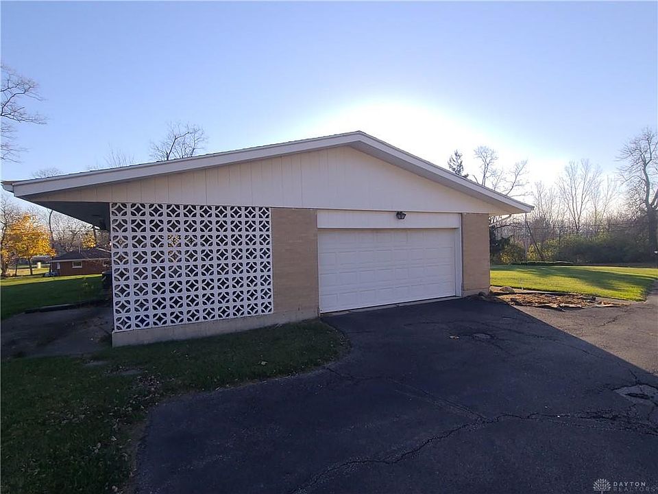 2nd image of 5071 Dayton Liberty Rd
