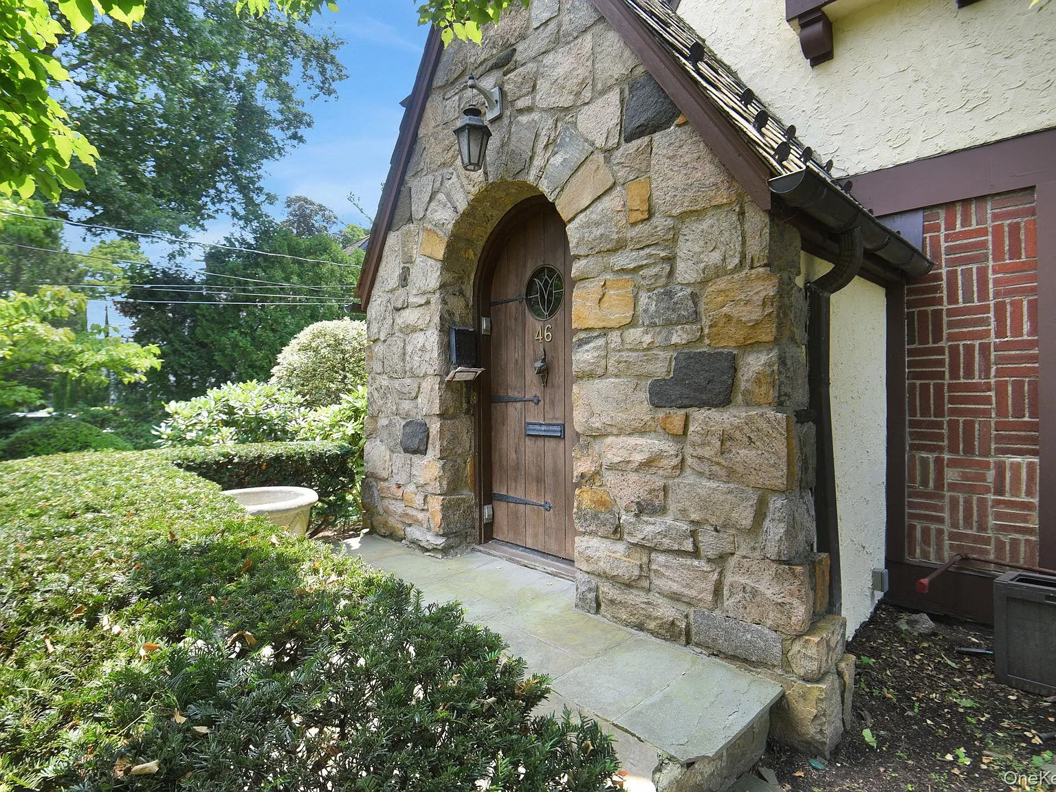 5 bed, 3.5 bath, 3125 sqft, $10,500 — Photo 4