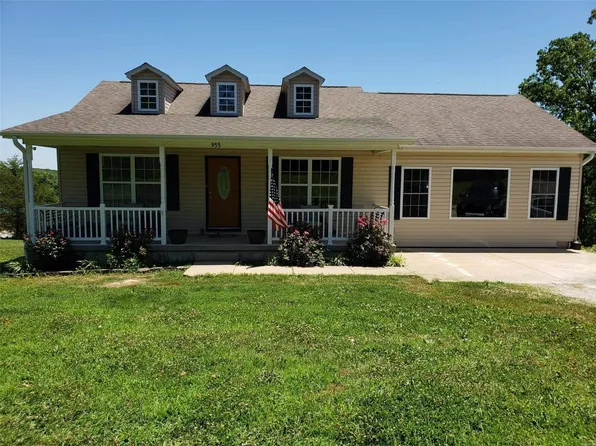 955 Clay St, Saint Clair, MO 63077
