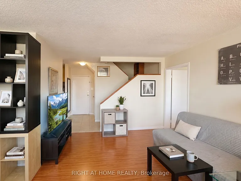 1050 Stainton Dr #201 — Photo 4