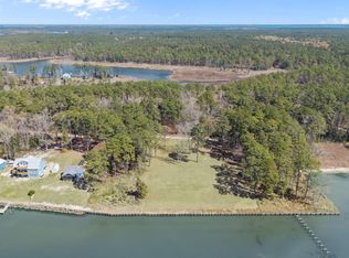 403 Chambers Point Rd, Belhaven, NC 27810