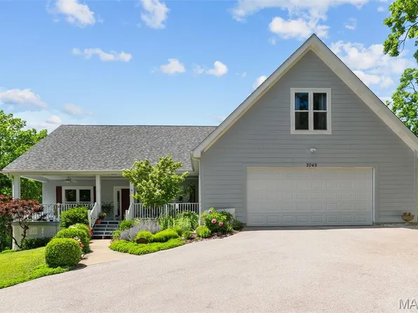 2049 Tanglewood Dr, Pacific, MO 63069