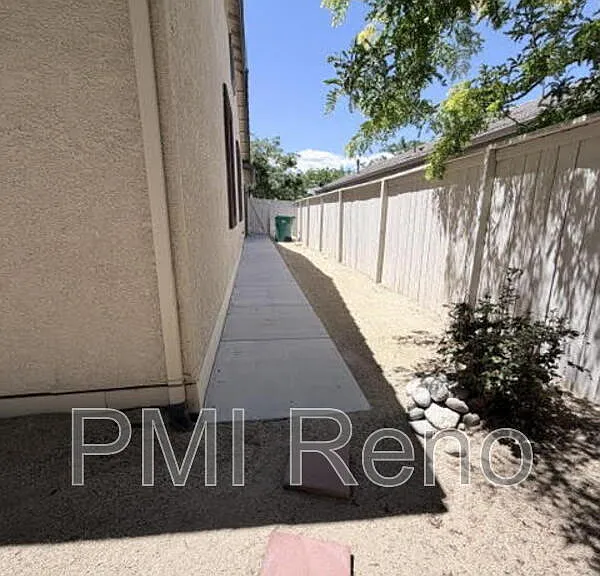 10742 Amber Falls Dr — Photo 23