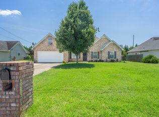 2285 Rosecran Cir, La Vergne, TN 37086